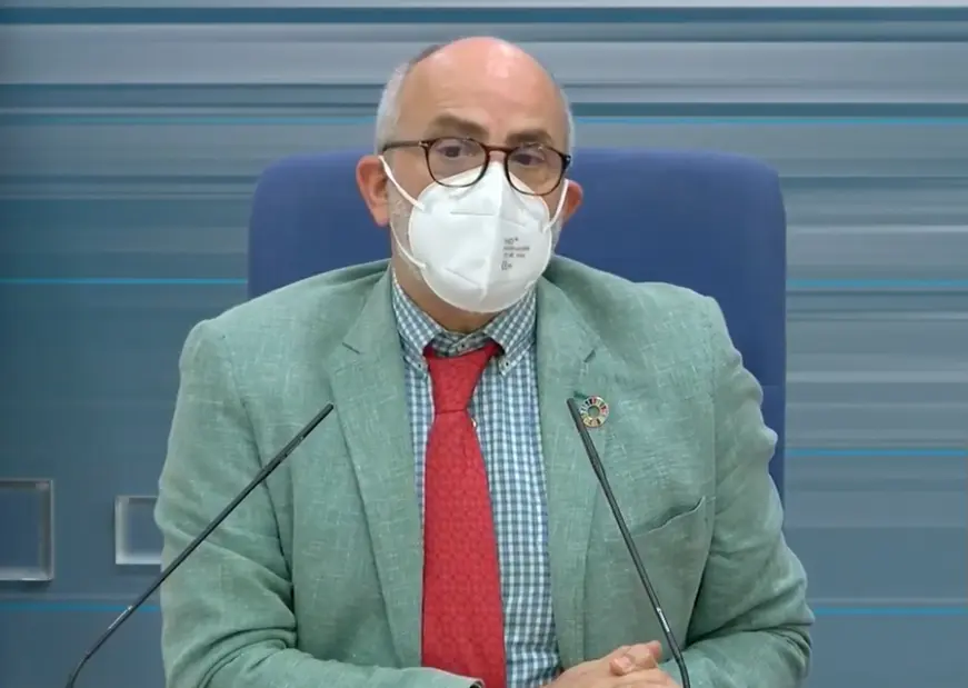 El consejero de Sanidad, Miguel Rodr&iacute;guez durante la rueda de prensa. /  ALERTA