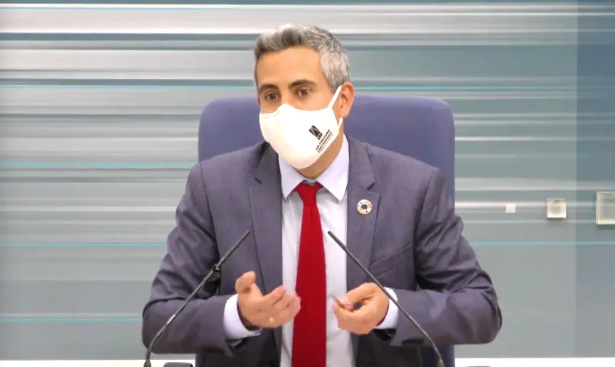 El vicepresidente Pablo Zuloaga durante la rueda de prensa. / ALERTA