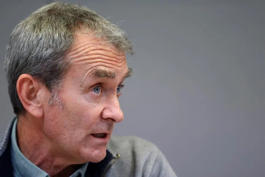 El director del Centro de Coordinaci&oacute;n de Alertas y Emergencias Sanitarias, Fernando Sim&oacute;n, durante la rueda de prensa ofrecida este jueves en Madrid para ofrecer los &uacute;ltimos datos de la evoluci&oacute;n de la pandemia del coronavirus en Espa&ntilde;a . EFE/Mariscal