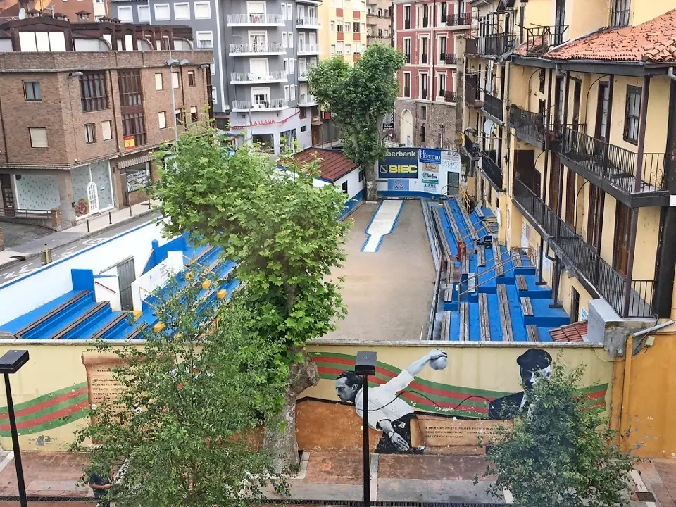 Bolera Carmelo Sierra de Torrelavega.
