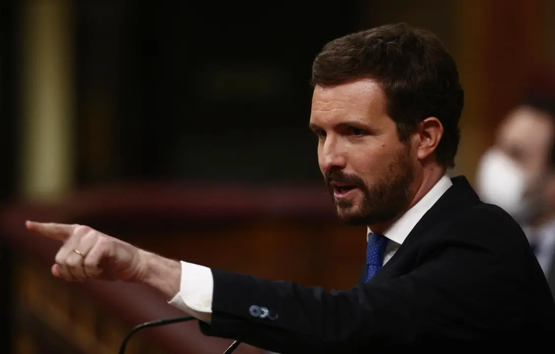 El l&iacute;der del PP, Pablo Casado, interviene durante una sesi&oacute;n de Control al Gobierno en el Congreso de los Diputados, en Madrid, (Espa&ntilde;a), a 24 de febrero de 2021. El pleno estar&aacute; marcado por la intervenci&oacute;n del presidente del Gobierno quien tendr&aacute; que res