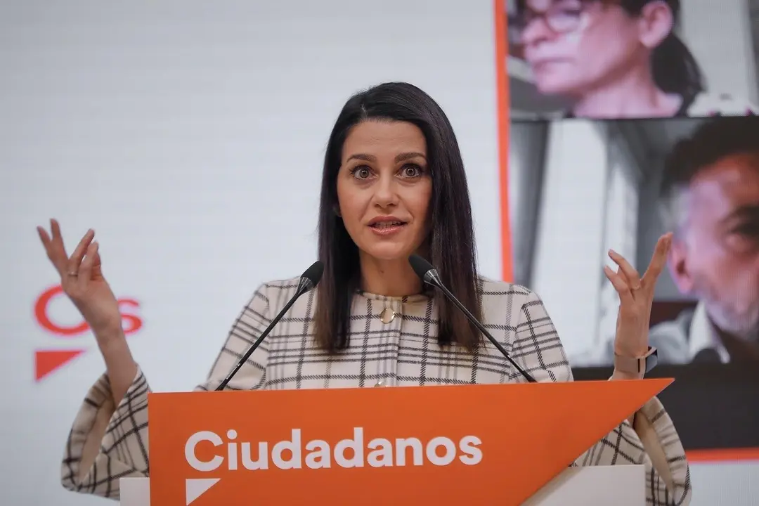 La presidenta de Ciudadanos, In&eacute;s Arrimadas, en rueda de prensa tras una reuni&oacute;n del Comit&eacute; Permanente del partido