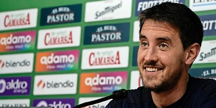 Aritz Solabarrieta, durante su comparecencia de prensa de ayer. / Hardy