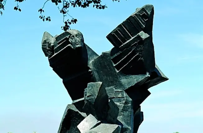 Escultura de Pablo Serrano. / ALERTa