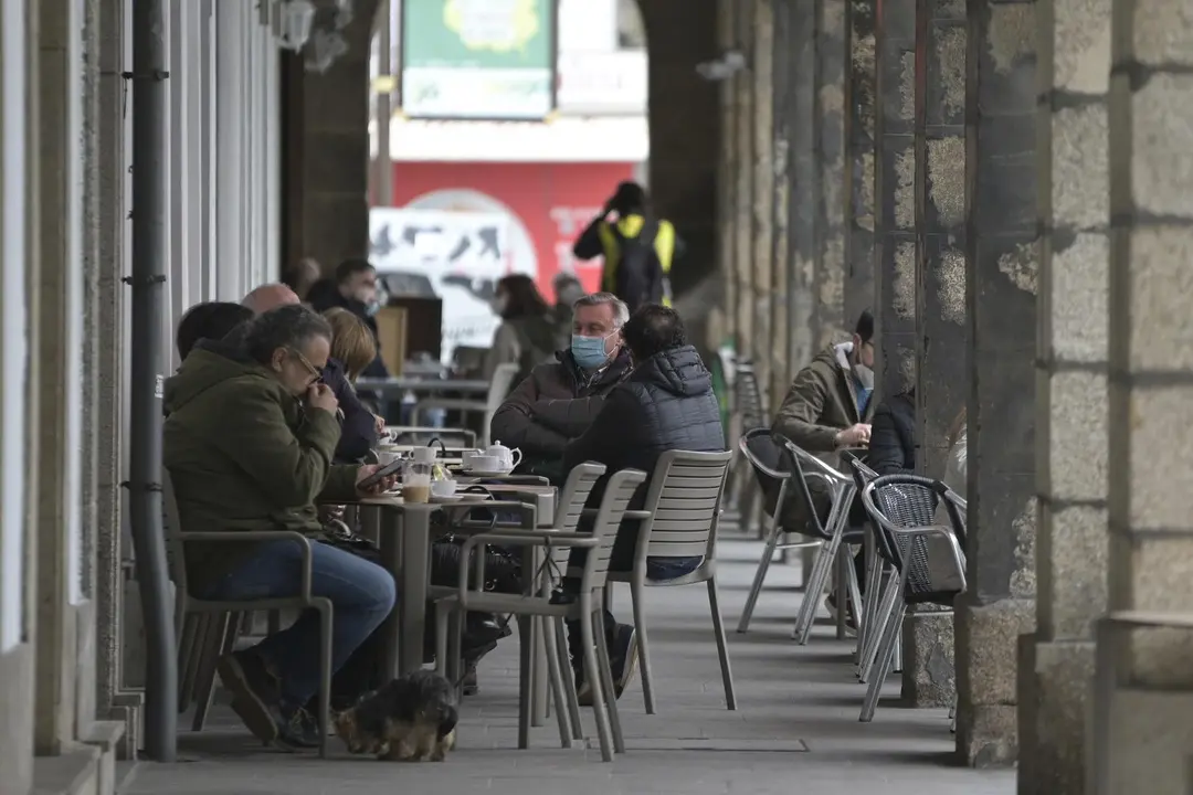 A Coru&ntilde;a
Reapertura del &aacute;rea sanitaria de A Coru&ntilde;a
en la que se permite servir un 30% del aforo en interior y 50% en terrazas
de bares y restaurantes
08/03/2021
Foto: M. Dylan / Europa Press