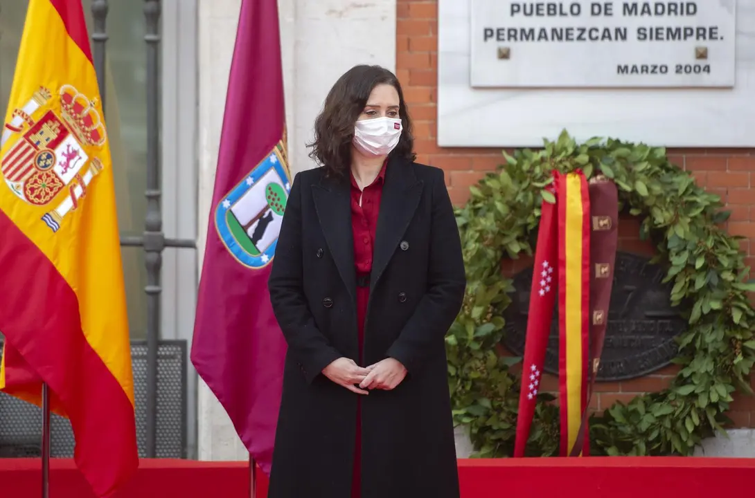 La presidenta de la Comunidad de Madrid, Isabel D&iacute;az Ayuso, durante el acto solemne en recuerdo y homenaje a las v&iacute;ctimas de los atentados del 11 de marzo en Madrid, en la Real Casa de Correos, Madrid, (Espa&ntilde;a), a 11 de marzo de 2021. 