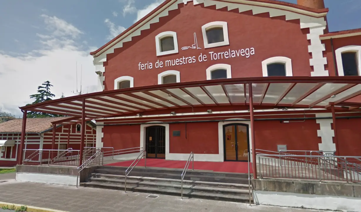 Vista de la Feria de Muestras 'La Lechera' en Torrelavega. / ALERTA