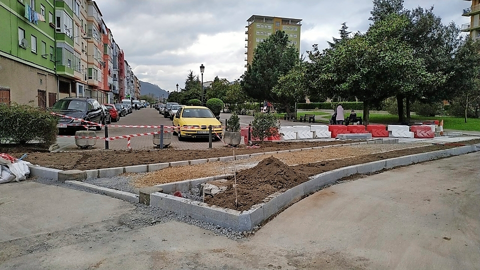 Obras en el entorno de la calle R&iacute;o Ebro. / ALERTA