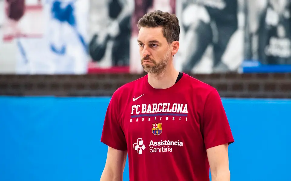 El jugador del Bar&ccedil;a Pau Gasol en un entrenamiento. / E. Press