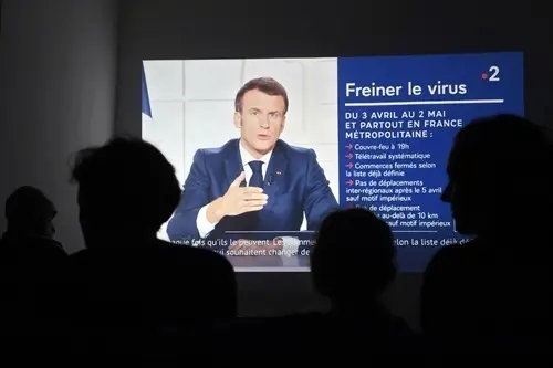 EuropaPress_3628803_Preview_31_march_2021_france_marseille_people_listen_to_french_president