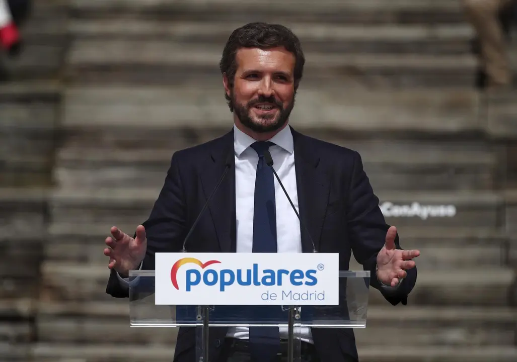 El l&iacute;der del PP, Pablo Casado, interviene en la presentaci&oacute;n de la candidatura del PP de Madrid para las elecciones a la Asamblea de Madrid en el Auditorio del Parque Lineal del Manzanares, en Madrid (Espa&ntilde;a) a 31 de marzo de 2021.