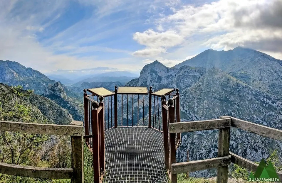 Mirador de Santa Catalina, el balc&oacute;n del Desfiladero de la Hermida. / alerta