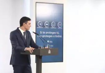 El presidente del Gobierno, Pedro S&aacute;nchez, ofrece una rueda de prensa en Moncloa, tras la celebraci&oacute;n del Consejo de Ministros, a 6 de abril de 2021, en Madrid (Espa&ntilde;a) - EUROPA PRESS/E. Parra. POOL - Europa Press