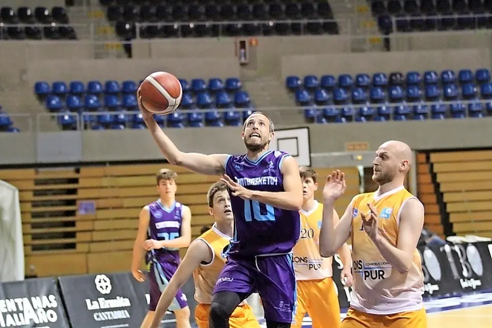 Jaime Garc&iacute;a, capit&aacute;n del Cantbasket. / Pablo Lanza