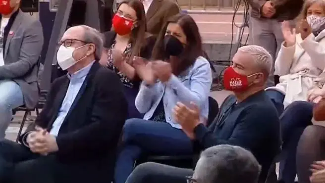 &Aacute;ngel Gabilondo y Jorge Javier V&aacute;zquez, durante el acto de campa&ntilde;a del PSOE en Puente de Vallecas.