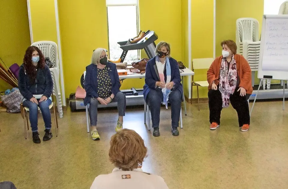 Visita al grupo de parentalidad positiva. / alberto g. ib&aacute;&ntilde;ez
