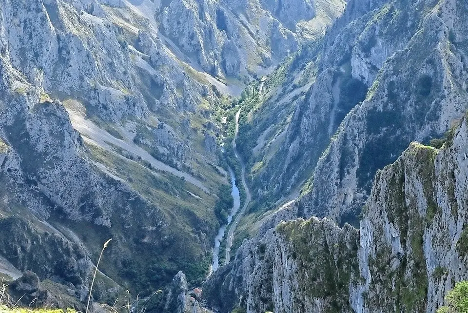 Desfladero de la Hermda