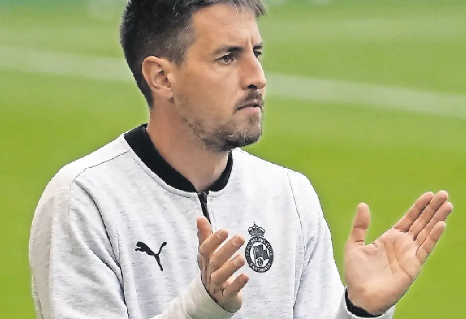 El entrenador del Racing, Aritz Solabarrieta./Hardy