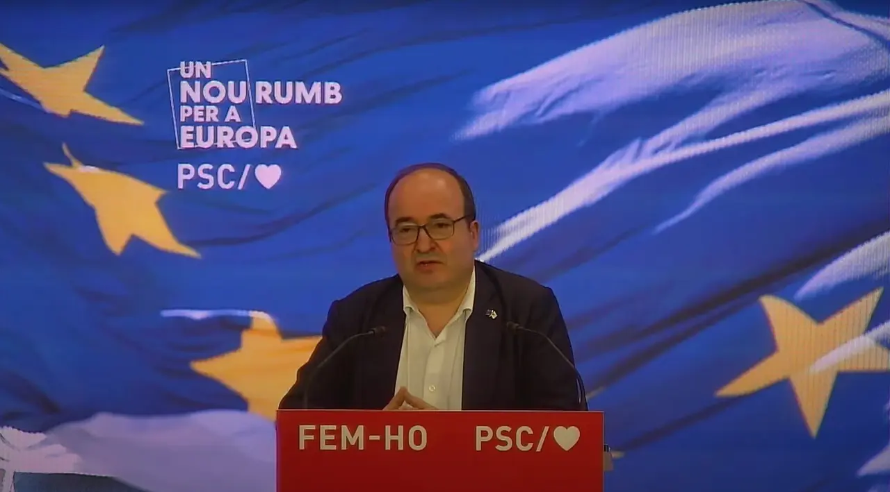 El ministro de Pol&iacute;tica Territorial y Funci&oacute;n P&uacute;blica y primer secretario del PSC, Miquel Iceta, en su intervenci&oacute;n durante un acto del partido por el D&iacute;a de Europa.