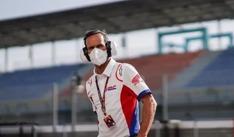 Archivo - El Team Manager del Repsol Honda Alberto Puig hace un balance positivo del estreno de Pol Espargar&oacute; con la Honda en Catar. - REPSOL HONDA - Archivo