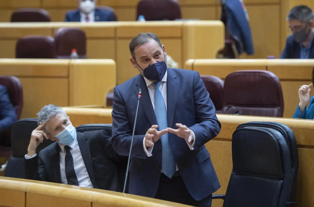 El ministro de transportes, Jos&eacute; Luis &Aacute;balos, interviene en una sesi&oacute;n de control al Gobierno en el Senado, a 25 de mayo de 2021, en Madrid (Espa&ntilde;a). 