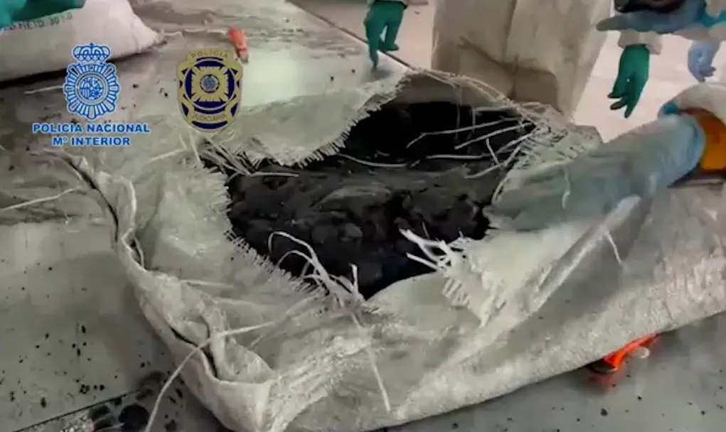 Una operación conjunta de la policía española y portuguesa les llevó a dos contenedores de carbón vegetal que dieron positivo en cocaína. Policia Nacional