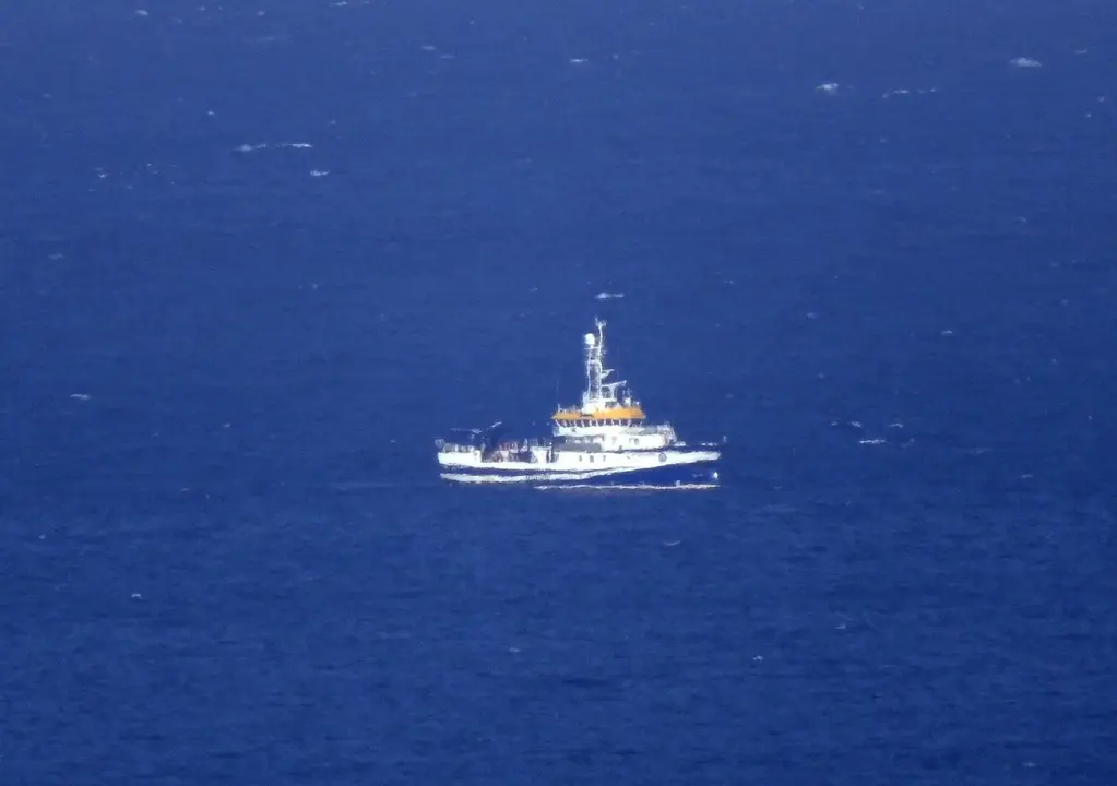 Buque oceanogr&aacute;fico '&Aacute;ngeles Alvari&ntilde;o' realiza labores de rastreo en la costa de Santa Cruz de Tenerife