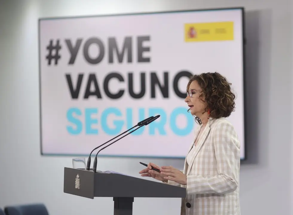 La ministra portavoz y de Hacienda, Mar&iacute;a Jes&uacute;s Montero, ofrece una rueda de prensa en Moncloa