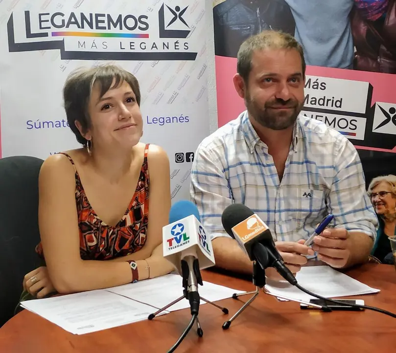Archivo - Eva Mart&iacute;nez y Fran Mu&ntilde;oz, en comparecencia de prensa