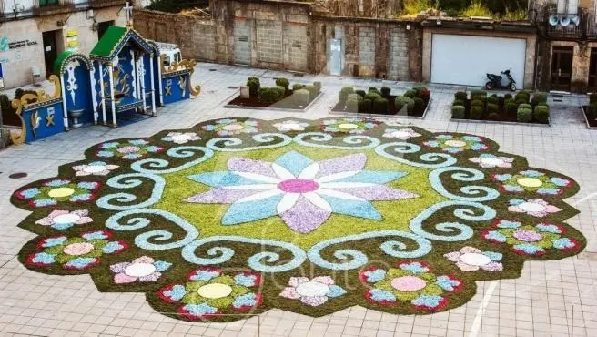 Imagen de una de las alfombras elaboradas por la Asociaci&oacute;n.
