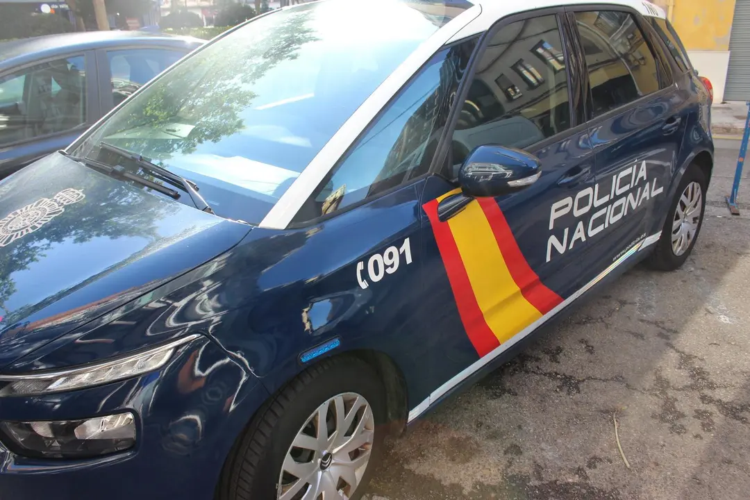 Veh&iacute;culo de la Polic&iacute;a Nacional