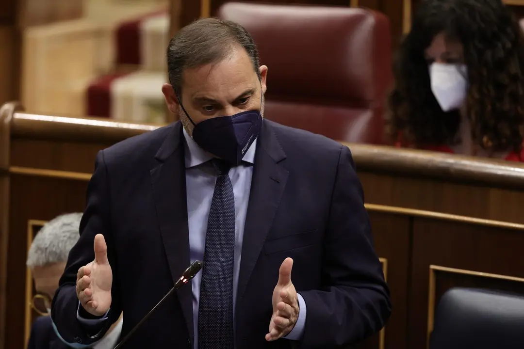 El ministro de Transportes, Movilidad y Agenda Urbana, Jos&eacute; Luis &Aacute;balos, interviene en una sesi&oacute;n de control al Gobierno, a 16 de junio de 2021, en el Congreso de los Diputados, Madrid, (Espa&ntilde;a)