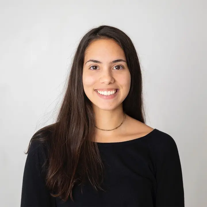 Stephanie G&oacute;mez, joven de 25 a&ntilde;os de Carballo (A Coru&ntilde;a) nominada a un Emmy del sureste estadounidense por su trabajo como editora en el corto 'Made in America'.