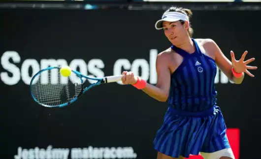 Garbi&ntilde;e Muguruza golpea un 'drive' en su partido de cuartos de final del torneo de Berl&iacute;n - Rob Prange / AFP7 / Europa Press
