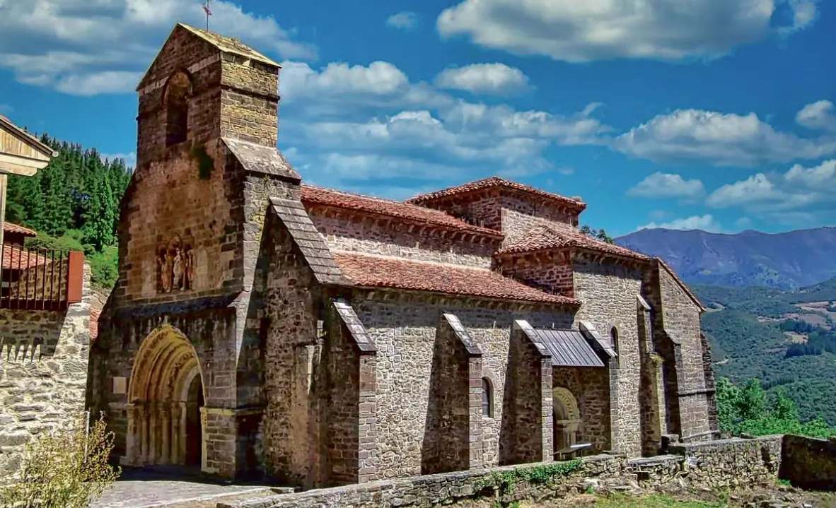 Iglesia de Santa Mar&iacute;a de Piasca. / ALERTA