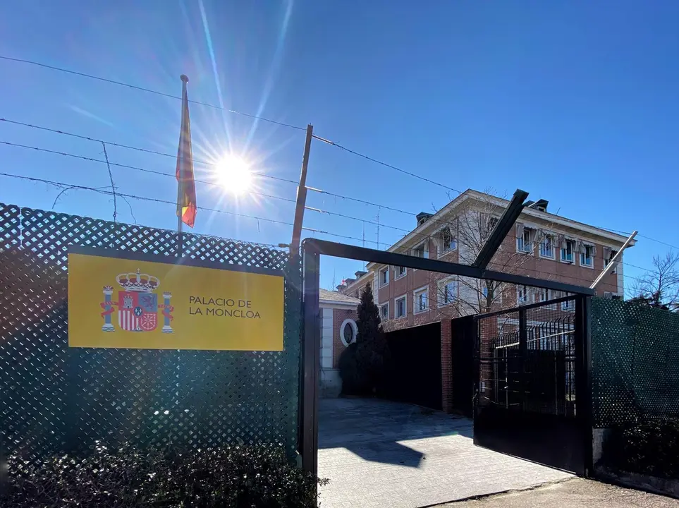 Archivo - Entrada al Palacio de la Moncloa, sede de la Presidencia del Gobierno de Espa&ntilde;a, en Madrid (Espa&ntilde;a) a 21 de febrero de 2020.