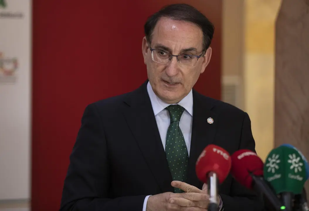 Archivo - El presidente de la Confederaci&oacute;n de Empresarios de Andaluc&iacute;a (CEA), Javier Gonz&aacute;lez de Lara, en una foto de archivo
