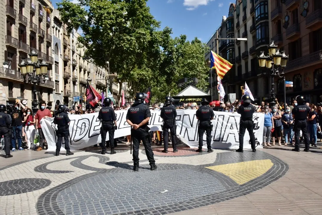 La protesta en La Rambla ante el Liceu.