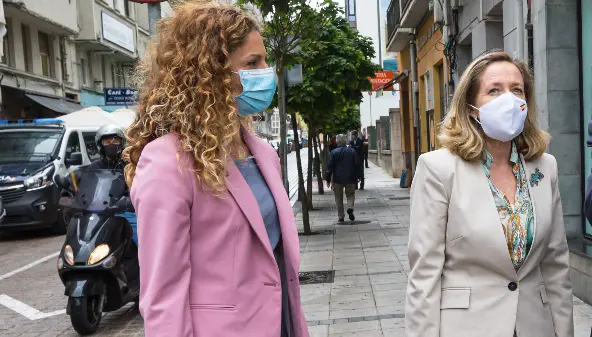 La ministra de Asuntos Econ&oacute;micos, Nadia Calvi&ntilde;o en Santander. / ALERTA