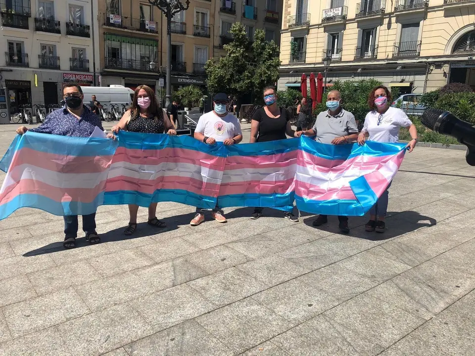 Representantes de FELGTB, Fundaci&oacute;n Tri&aacute;ngulo y Chrysallis