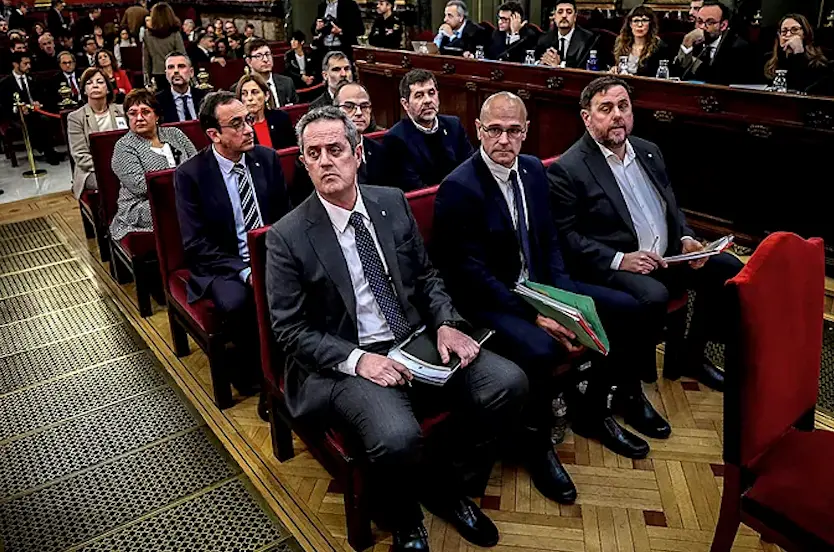 Los l&iacute;deres del 1-O, en el banquillo del Supremo durante el juicio.