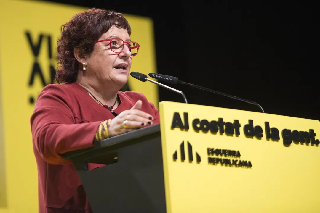 Archivo - La exconsellera Dolors Bassa interviene durante un acto central de campa&ntilde;a electoral en Girona, Catalu&ntilde;a (Espa&ntilde;a), a 7 de febrero de 2021. El partido ha decidido cambiar la localizaci&oacute;n del acto, de Barcelona a Gerona para atraer el voto que m&aacute;s