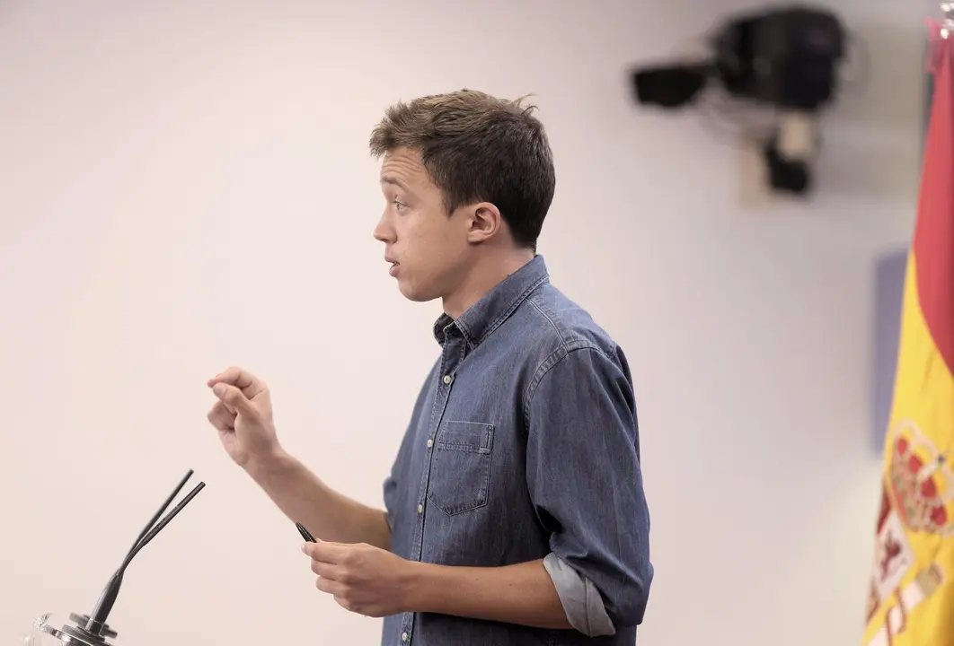 El l&iacute;der de M&aacute;s Pa&iacute;s, &Iacute;&ntilde;igo Errej&oacute;n, interviene en una rueda de prensa 