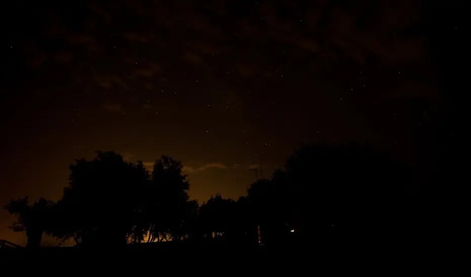 Cielo nocturno en un paraje natural de Andaluc&iacute;a