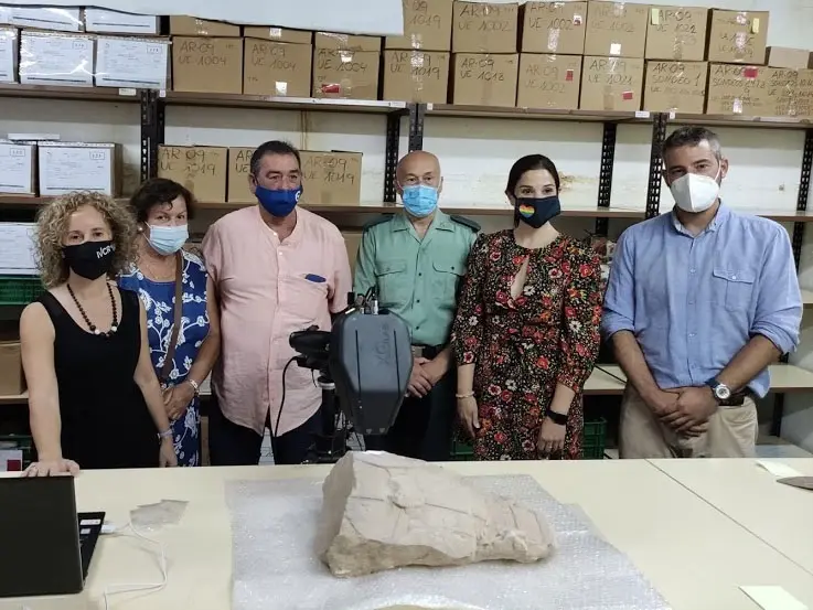 El IVCR+i analiza una talla de piedra de la &eacute;poca &iacute;bera en colaboraci&oacute;n con el Museo Arqueol&oacute;gico de Historia de Elche