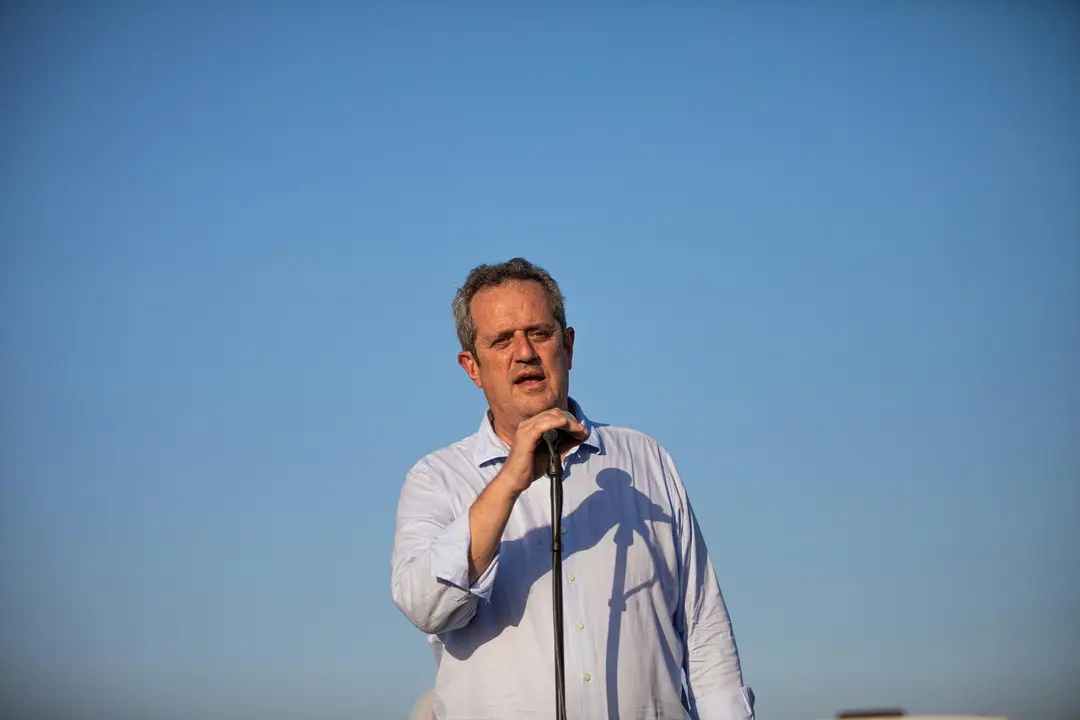 Archivo - El exconseller Joaquim Forn comparece con los otros presos del 1-O hacen de su nuevo ingreso en prisi&oacute;n en Sant Joan de Vilatorrada, localidad pr&oacute;xima a la prisi&oacute;n de Llenoders, Barcelona, Catalunya (Espa&ntilde;a), a 28 de julio de 2020. ARCHIVO.