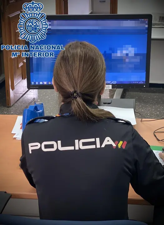 Agente de la Polic&iacute;a Nacional