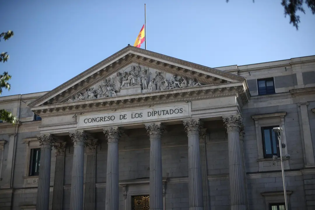 Archivo - Fachada del Congreso de los Diputados 