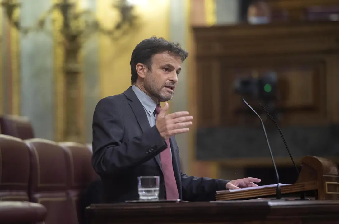 El presidente del grupo parlamentario de Unidas Podemos en el Congreso, Jaume Asens, interviene en una sesi&oacute;n plenaria en el Congreso de los Diputados, a 22 de junio de 2021, en Madrid, (Espa&ntilde;a). El pleno se celebra horas despu&eacute;s de que el presidente del 