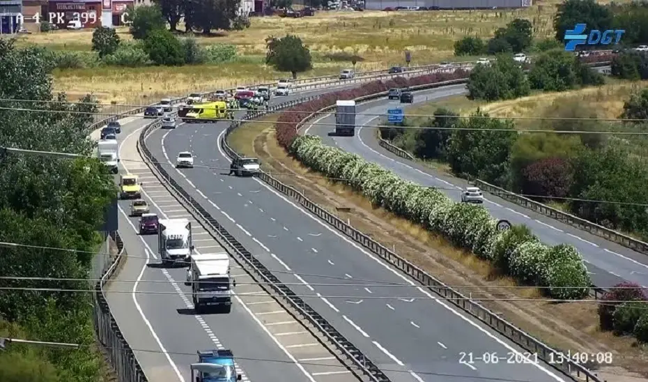 Zona del accidente en la A-4 a su paso por C&oacute;rdoba.
